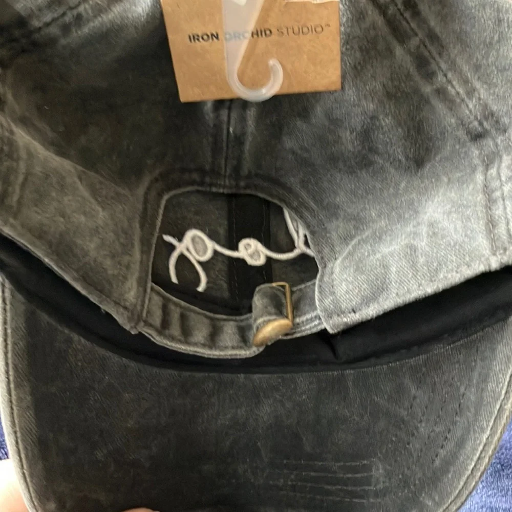 Adult “Dog Mom” ball cap Stonewashed Faded Black‎